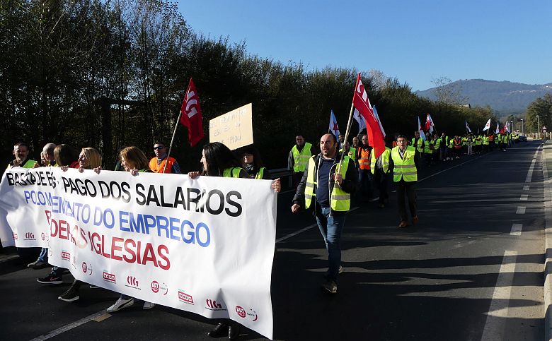 17-11-18 ManifaMaderasIglesiasPorrinhoMos11.JPG